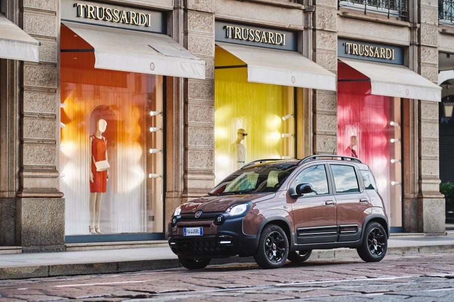  Fiat Panda Trussardi (319) 2019 года  (фото 34 из 43)